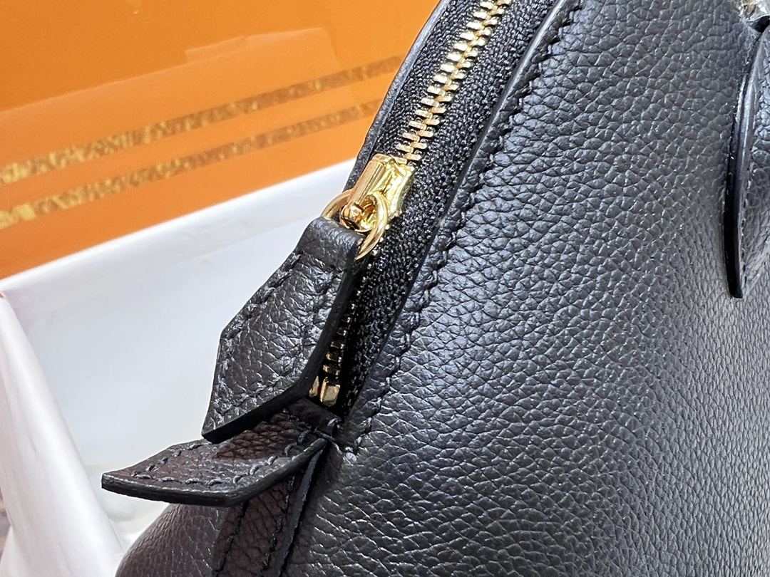 Hermes Bolide 1923 Mini Handbag Shoulder Bag In Black Evercolor Leather